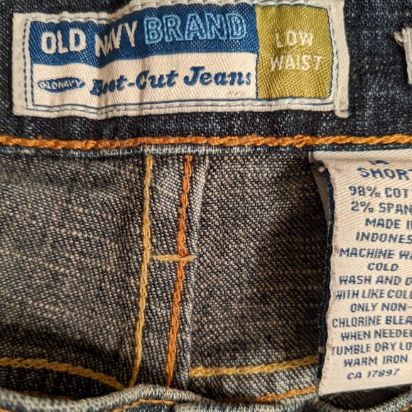 Old Navy Straight Leg Jeans - Picture 4 of 6